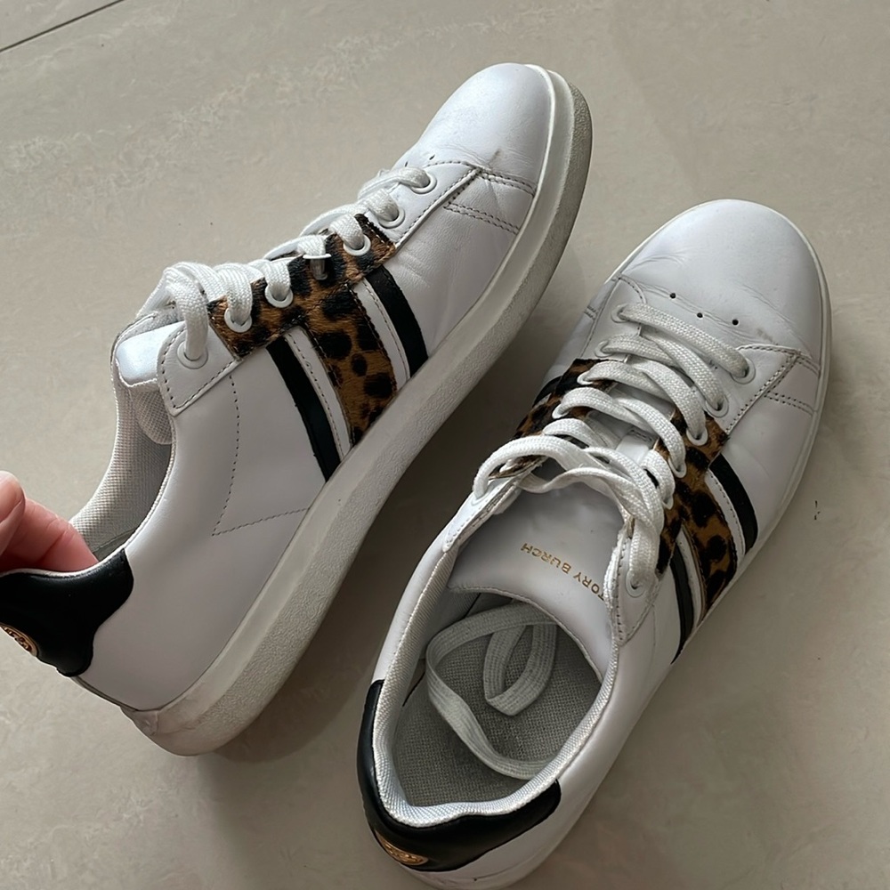 Tory Burch Howell Chevron Sneakers leopard/black